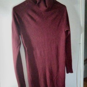 Forever 21 medium size sweater dress burgundy in color